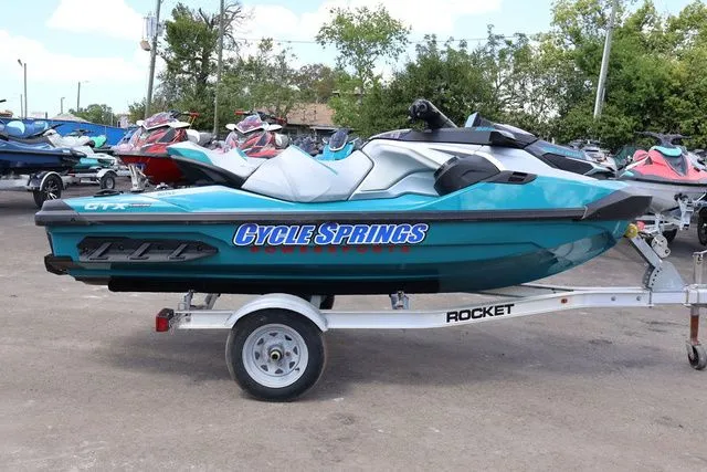 Slide: The Image of Sea-Doo GTX Limited 325 2025 - 6