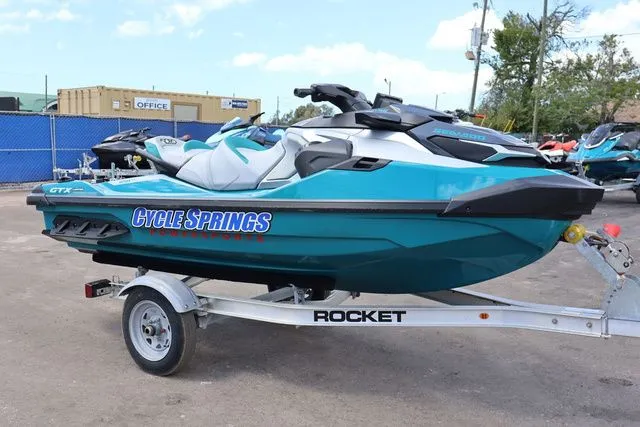 Slide: The Image of Sea-Doo GTX Limited 325 2025 - 7