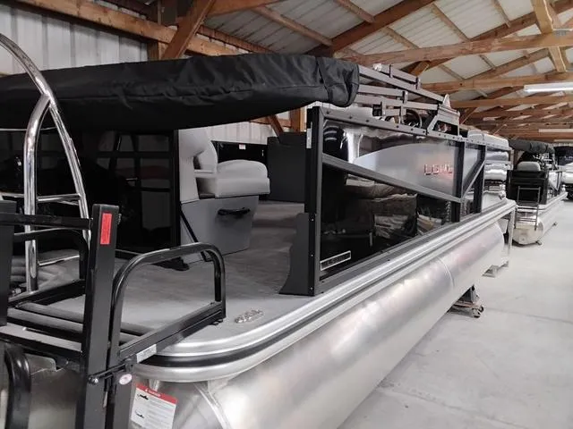 Slide: The Image of Lowe LS 210 TL 2025 - 3