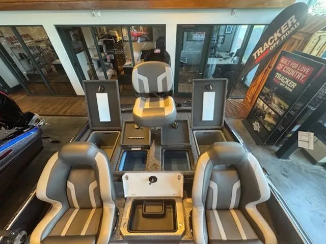 Slide: The Image of Nitro Z19 2025 - 11