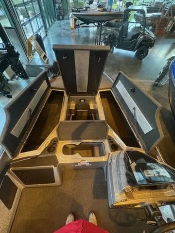 Slide: The Image of Nitro Z19 2025 - 14