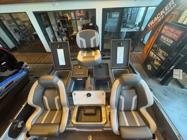 Slide: The Image of Nitro Z19 2025 - 25