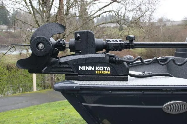 Slide: The Image of Lund 1650 Angler SS 2023 - 10