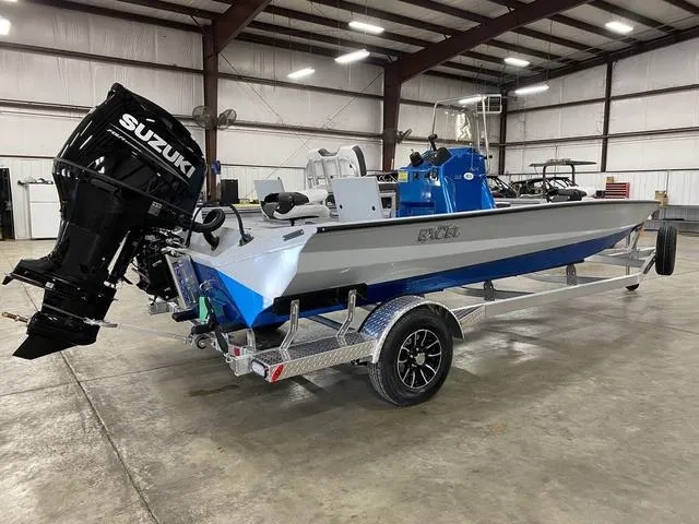 Slide: The Image of Excel Bay Pro Elite 203 2025 - 11