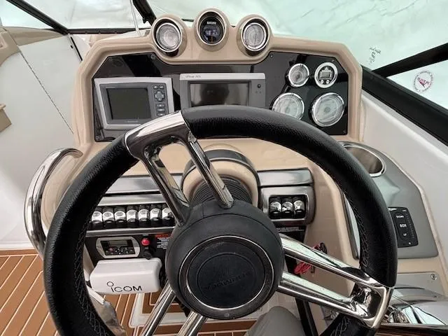 Slide: The Image of Formula 290 Bowrider 2013 - 10