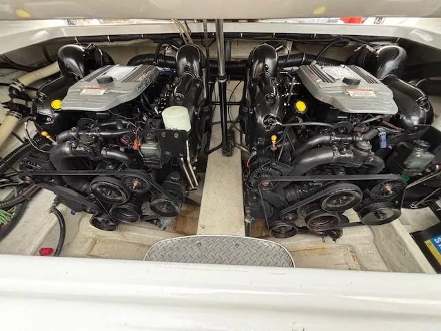 Slide: The Image of Formula 290 Bowrider 2013 - 16