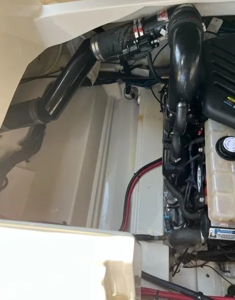 Slide: The Image of Engine compartment of a 2008 Sea Ray 290 Sundeck boat. - 47