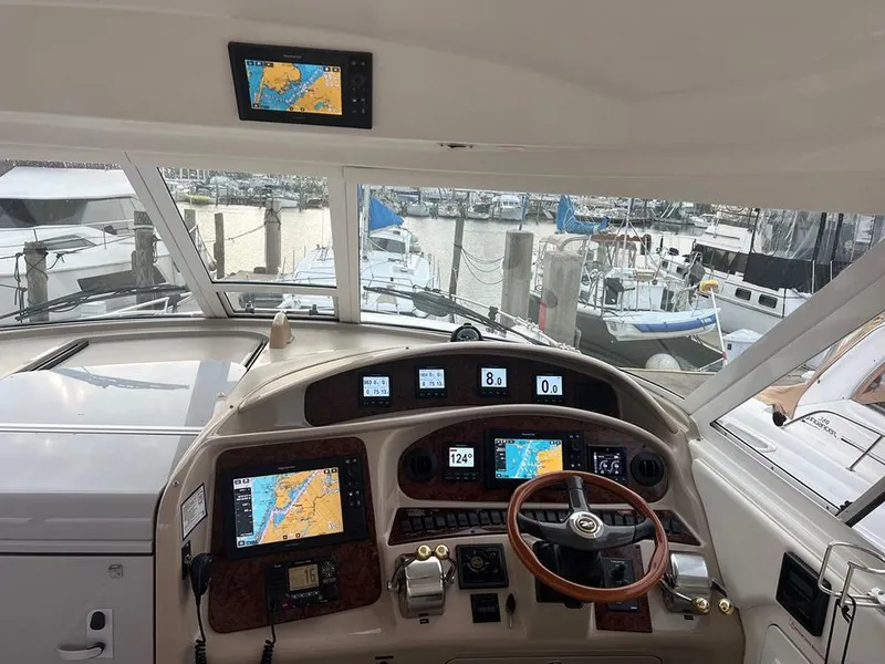 Slide: The Image of Sea Ray 390 Motor Yacht 2003 - 54