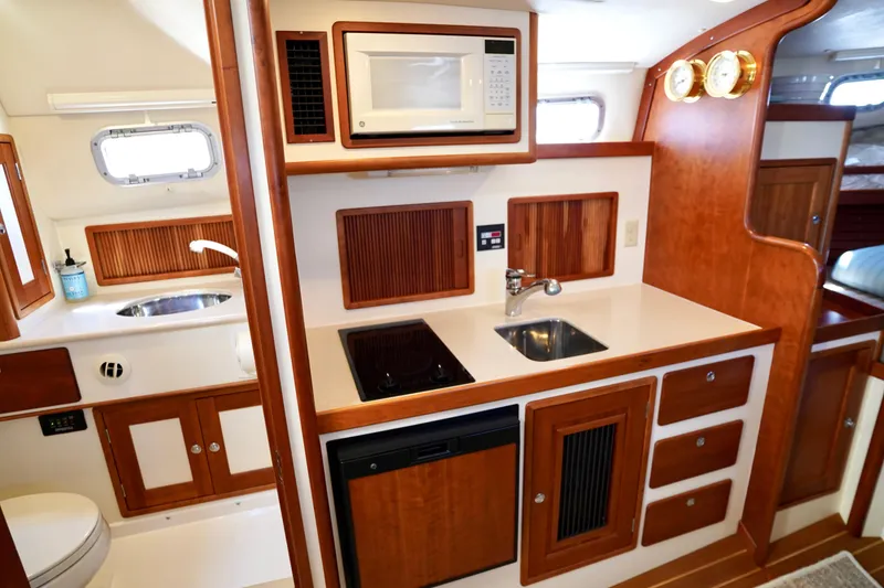 Slide: The Image of Little Harbor Whisper Jet 2002 - 51