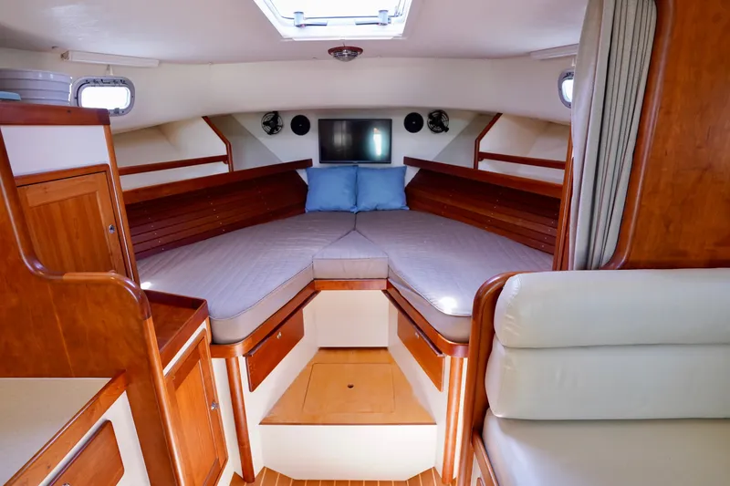 Slide: The Image of Little Harbor Whisper Jet 2002 - 54