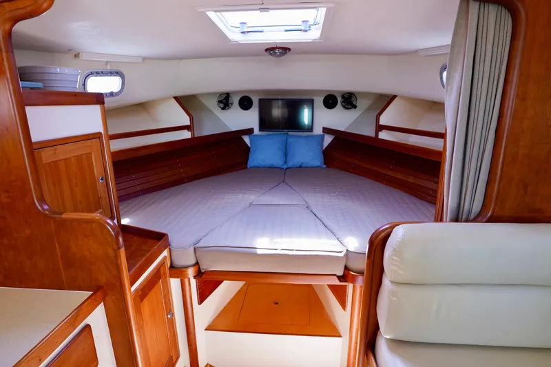 Slide: The Image of Little Harbor Whisper Jet 2002 - 55