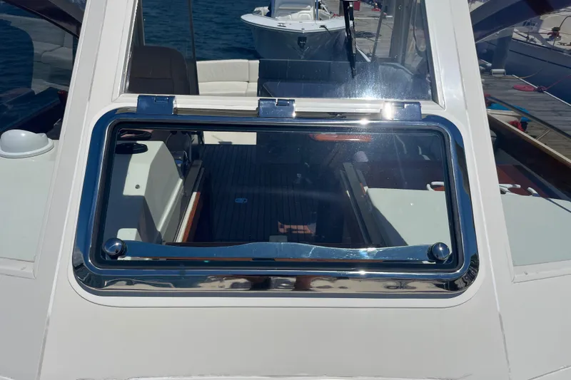 Slide: The Image of Little Harbor Whisper Jet 2002 - 65