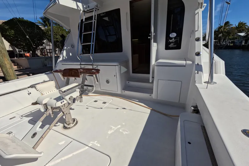 Slide: The Image of Hatteras 55 Convertible 2001 - 59