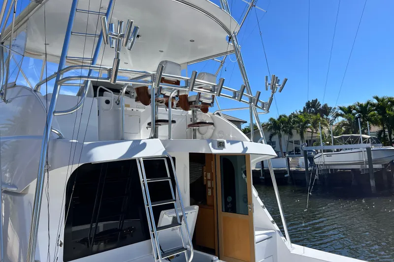 Slide: The Image of Hatteras 55 Convertible 2001 - 86