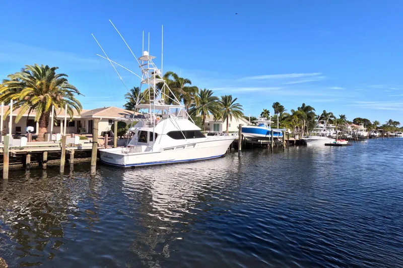 Slide: The Image of Hatteras 55 Convertible 2001 - 87