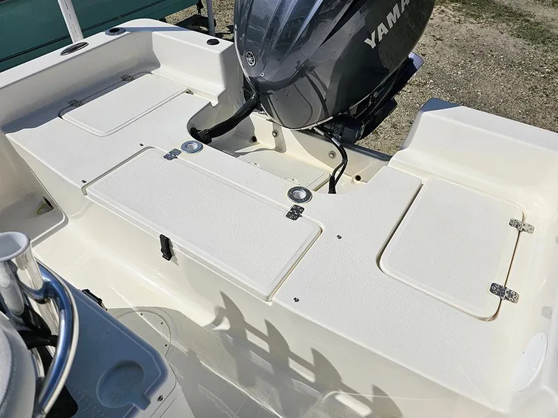 Slide: The Image of Bulls Bay 2000 boat, 2025 model, featuring a Yamaha outboard motor. - 7