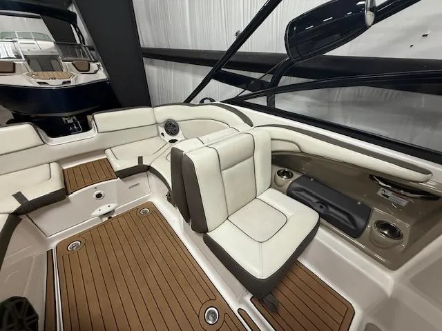 Slide: The Image of Yamaha 242LS 2014 - 4