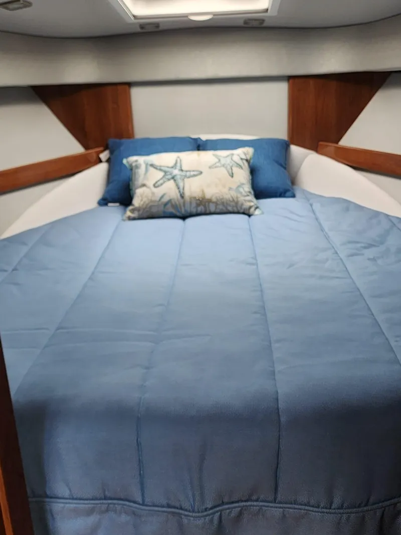 Slide: The Image of Formula Performance Cruiser 2018 - 10