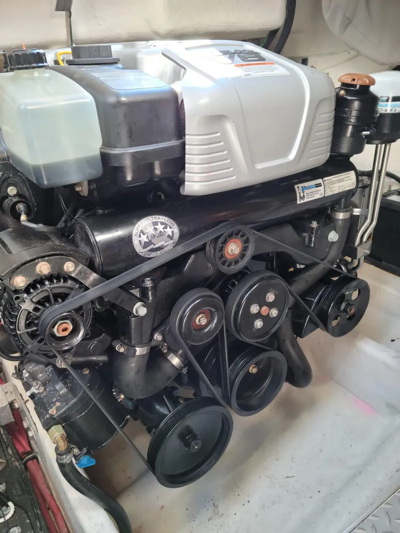 Slide: The Image of Formula Performance Cruiser 2018 - 3