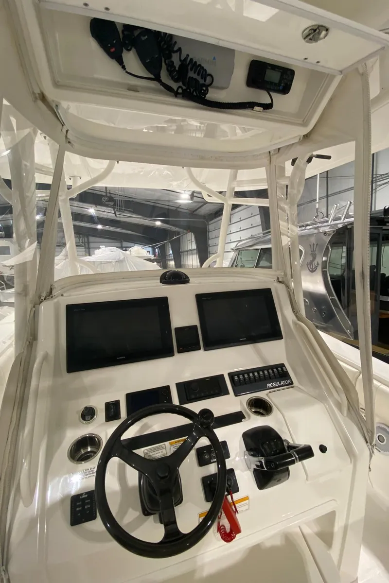 Slide: The Image of Regulator Marine 34 2015 - 61