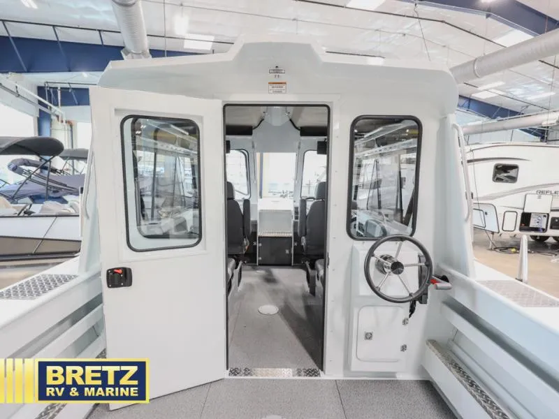 Slide: The Image of Ocean Pro ET HT 2025 - 6