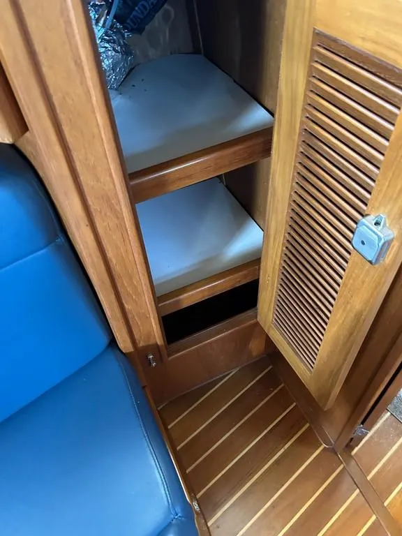 Slide: The Image of Island Packet 40 1998 - 93