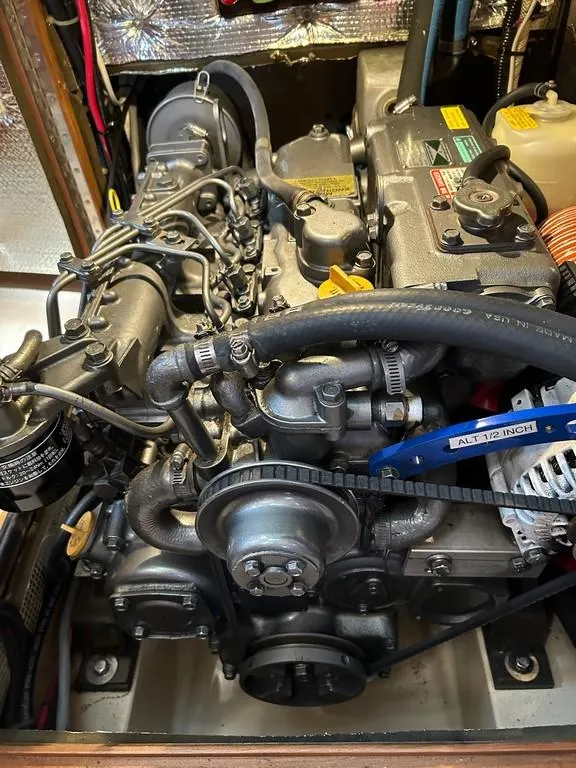 Slide: The Image of Island Packet 40 1998 - 99