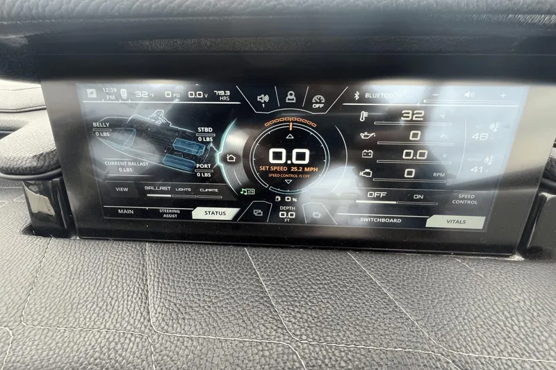 Slide: The Image of Nautique Super Air Nautique G23 2021 - 12