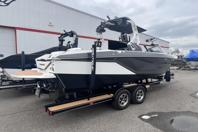 Slide: The Image of Nautique Super Air Nautique G23 2021 - 3