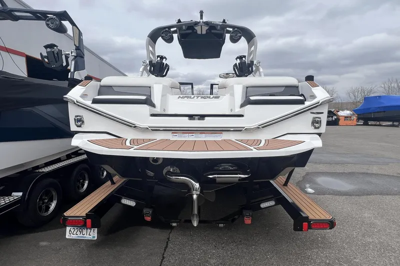 Slide: The Image of Nautique Super Air Nautique G23 2021 - 4