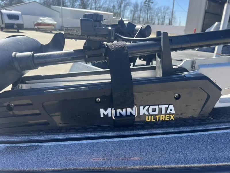 Slide: The Image of Minn Kota Ultrex trolling motor on a 2015 Triton 20TRX boat. - 23
