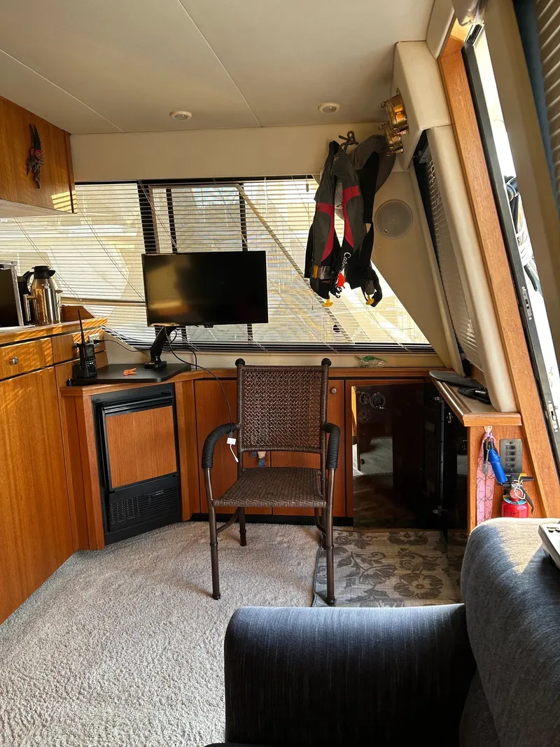 Slide: The Image of Bayliner 3988 Motor Yacht 1995 - 3