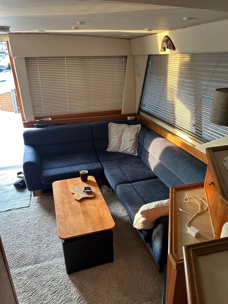 Slide: The Image of Bayliner 3988 Motor Yacht 1995 - 5