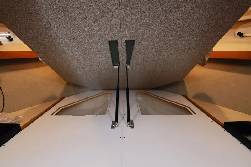 Slide: The Image of Bayliner 3988 Motor Yacht 1995 - 11