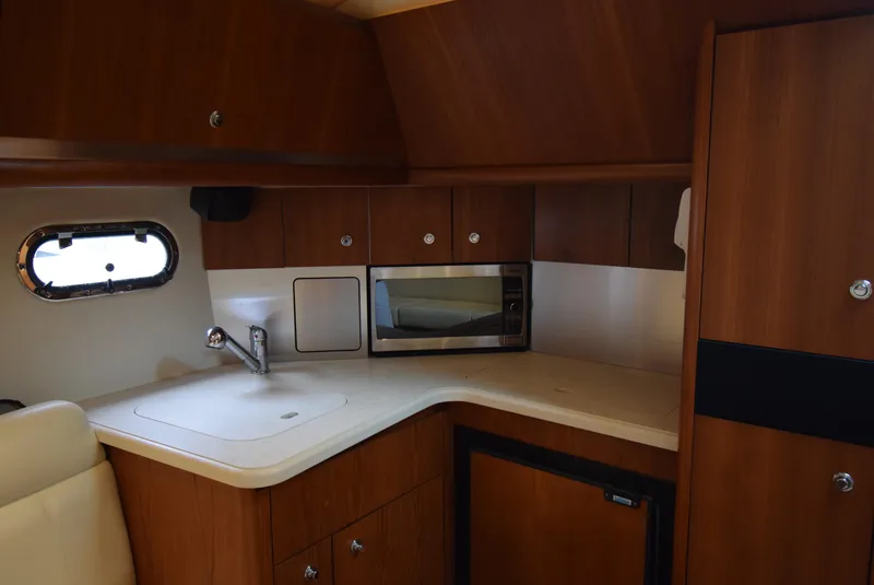 Slide: The Image of Tiara Sovran 3600 2005 - 26