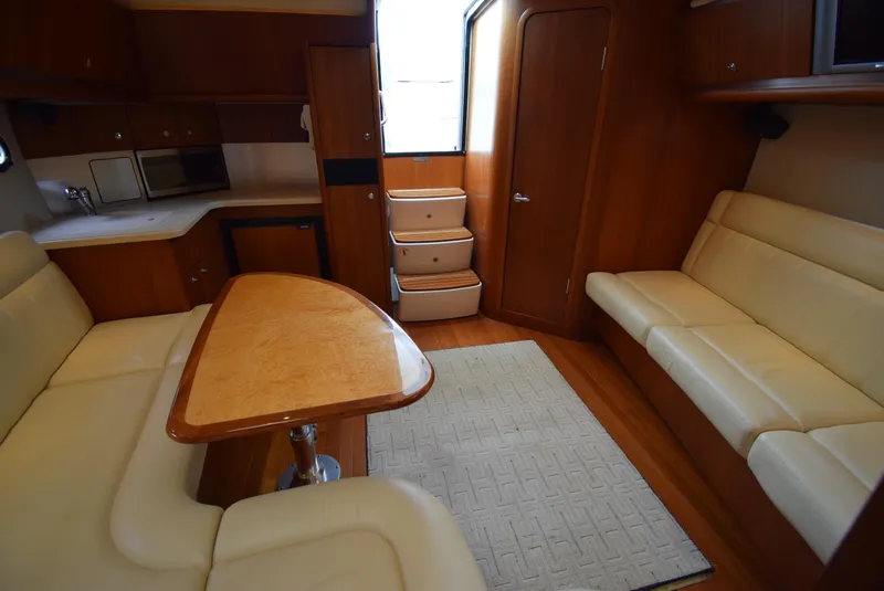 Slide: The Image of Tiara Sovran 3600 2005 - 31