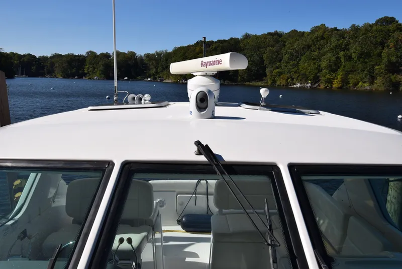 Slide: The Image of Tiara Sovran 3600 2005 - 38