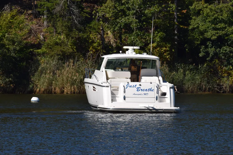 Slide: The Image of Tiara Sovran 3600 2005 - 8