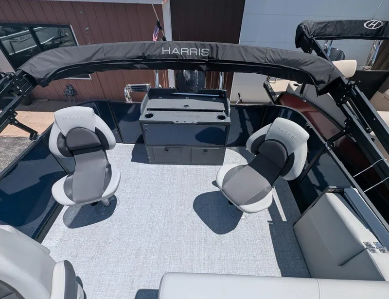 Slide: The Image of 2025 HARRIS 230 FISH AND CRUISE TRITOON - 3