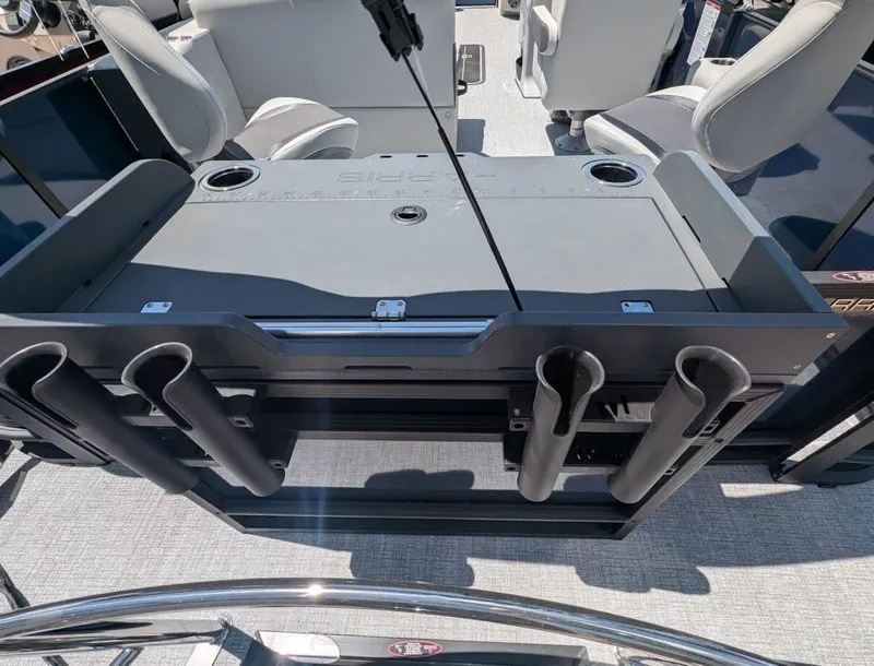 Slide: The Image of 2025 HARRIS 230 FISH AND CRUISE TRITOON - 4
