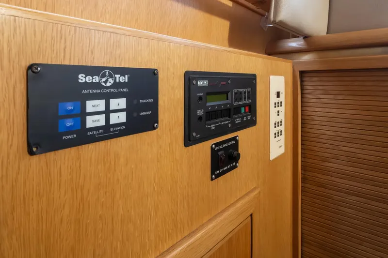 Slide: The Image of West Bay 58 Pilothouse Motor Yacht 1999 - 60