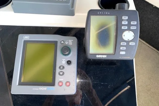 Slide: The Image of JRC Radar / Garmin GPS - 12