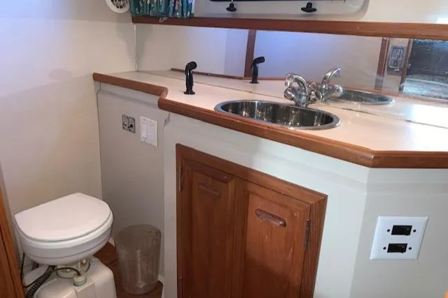 Slide: The Image of Master Head / Electric Toilet / Stainless Sink - 31