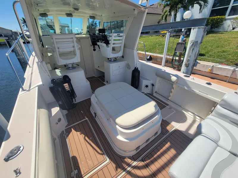 Slide: The Image of Albin 28 Tournament Express 2000 - 10