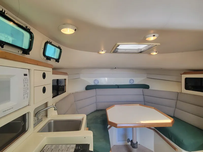 Slide: The Image of Albin 28 Tournament Express 2000 - 16