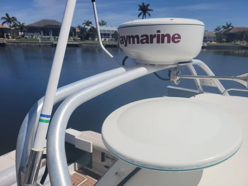 Slide: The Image of Albin 28 Tournament Express 2000 - 5