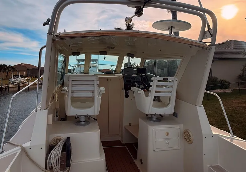 Slide: The Image of Albin 28 Tournament Express 2000 - 9