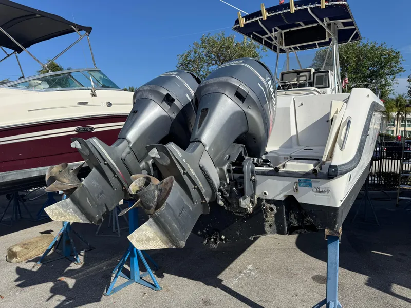 Slide: The Image of Boston Whaler 26 Outrage 2000 - 55