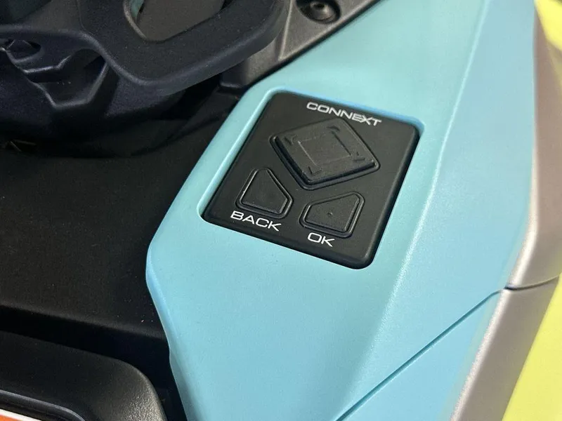 Slide: The Image of Yamaha Jetblaster PRO 2-Up 2025 - 11