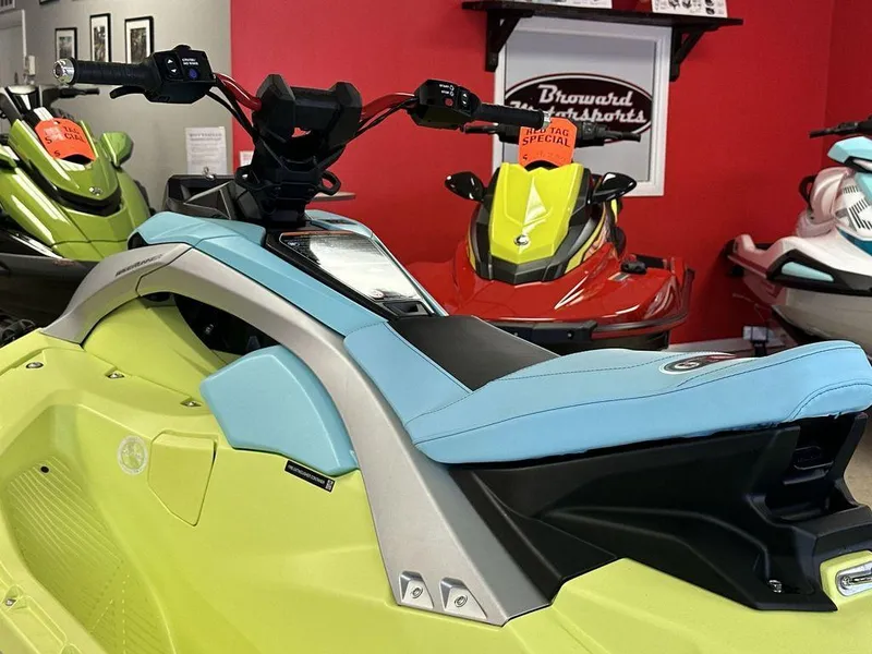 Slide: The Image of Yamaha Jetblaster PRO 2-Up 2025 - 13